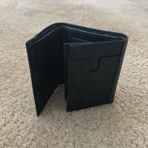 Croft & Barrow black leather wallet (trifold)